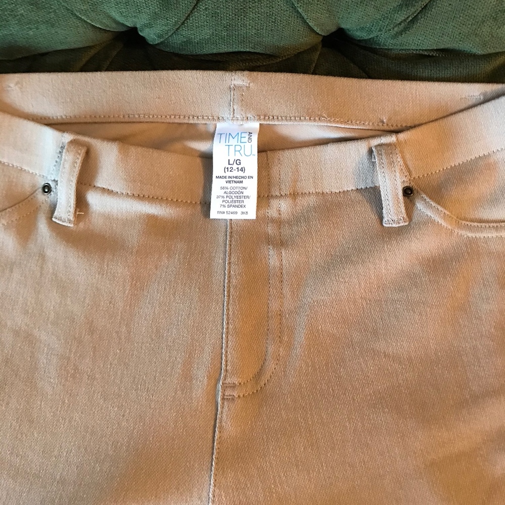 Time tru stretch Capri pants